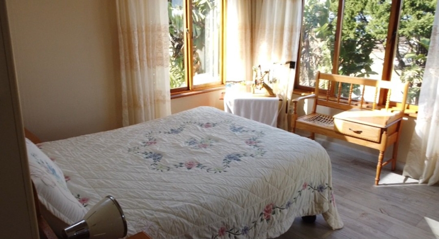 5 Bedroom Property for Sale in Hersham Western Cape